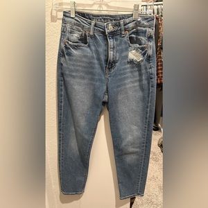 American Eagle Stretch Mom Jean. Size 0 x-short